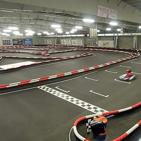 Отель Silver & Gokart Center Щецин