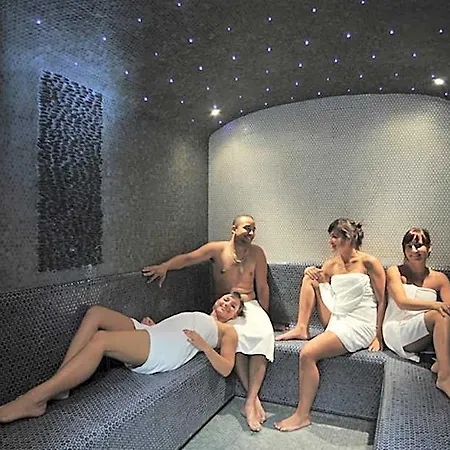 Silver & Gokart Center Hotell 3*