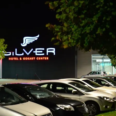 Silver & Gokart Center 3* シュチェチン