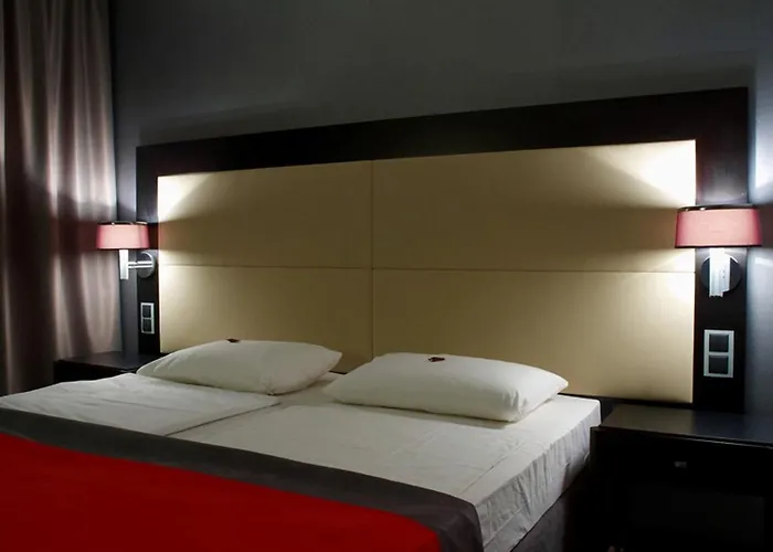 Silver & Gokart Center Hotel